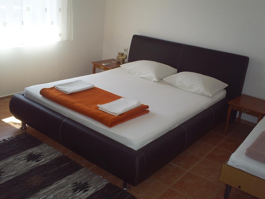 Apartmani Dado Улцинь Экстерьер фото
